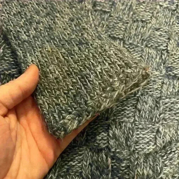 Women’s Vintage Shetland Irish Lambs Wool Blue Chunky Knit Cardigan Size Medium - Picture 4 of 7